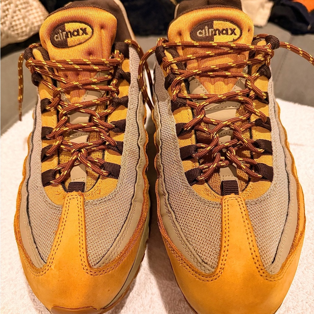 Nike Air Max 95 Premium “Wheat”Sneakers